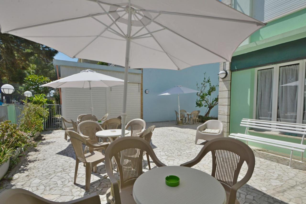 Hotel Maddalena Marina di Ravenna Exterior foto
